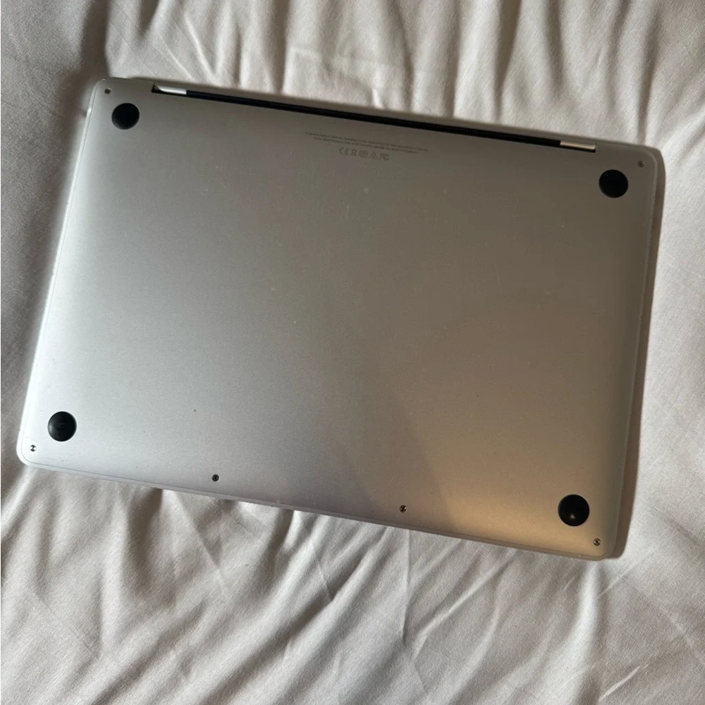 MacBook Pro 13in - Silver